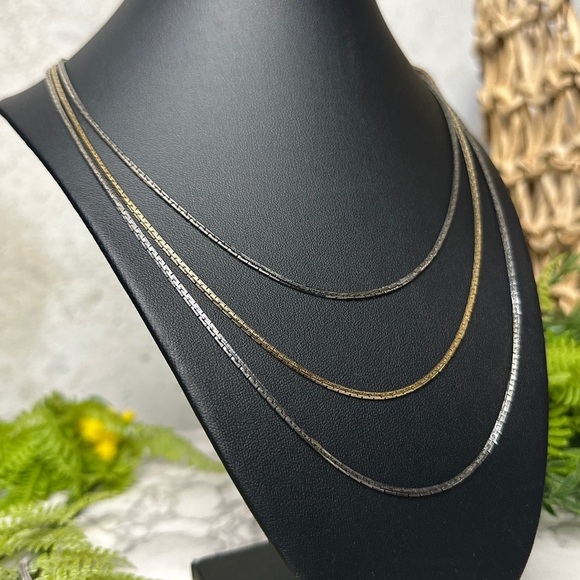 Vintage Act 11 , Triple layering necklace - Picture 3 of 4